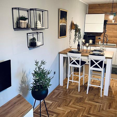 Top Apartman Sombor Bagian luar foto