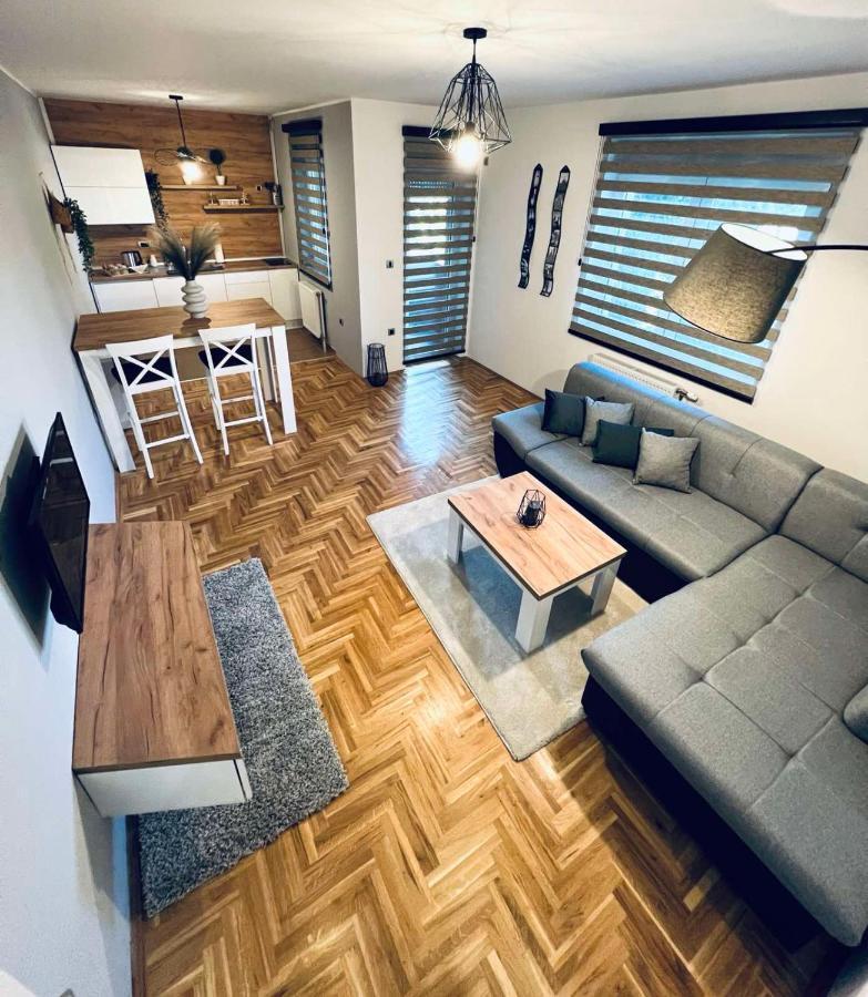 Top Apartman Sombor Bagian luar foto